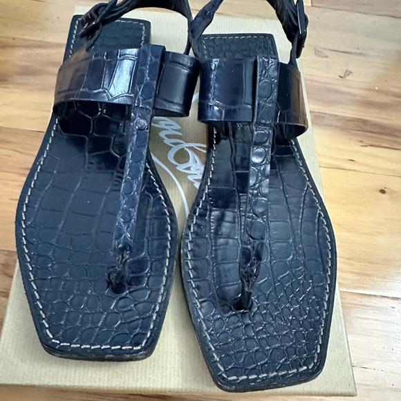 Christian Louboutin Cubongo Flat Calf Ali Gladiator Sandals (navy w/red bottom) - Picture 2 of 5